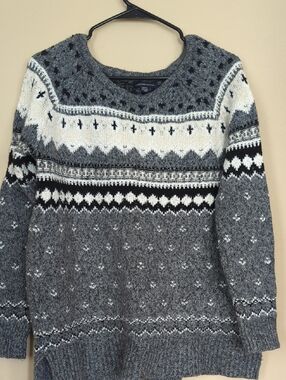 American Eagle Outfitters Gray Black White Fair Isle Crew Sweater